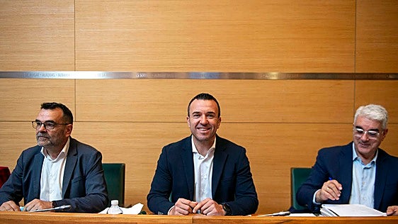 El PSPV se queda solo en su rechazo a la propuesta de Mompó de aumentar las inversiones en Cercanías