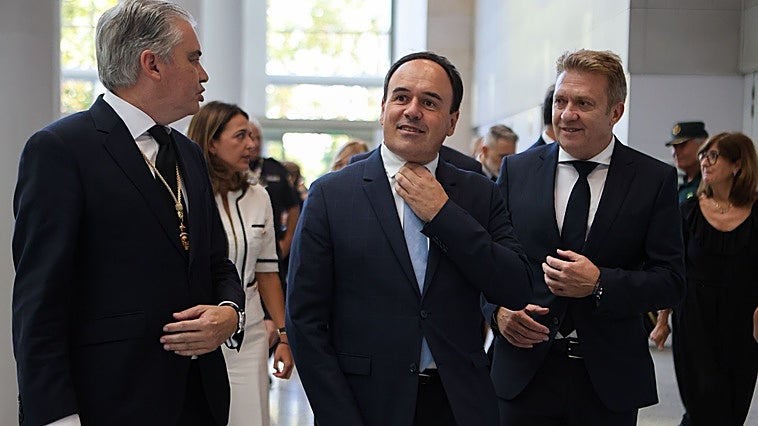 El presidente del TSJ pide a los políticos que eviten críticas «desmedidas» porque erosionan la confianza ciudadana en la Justicia