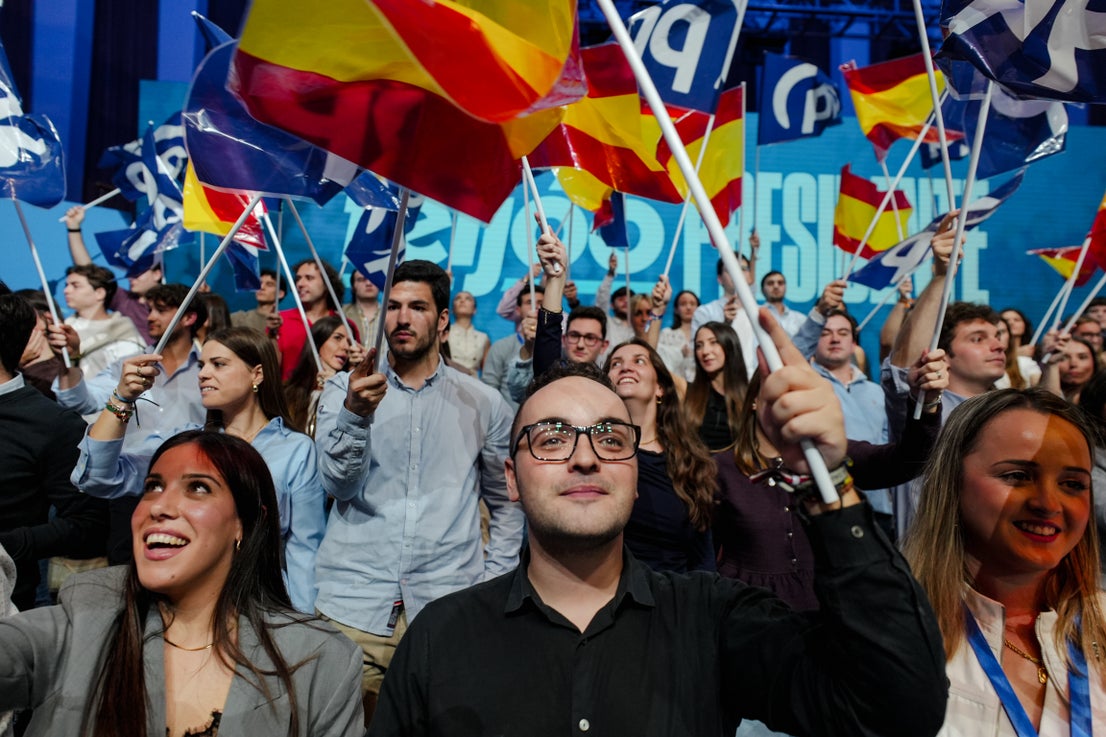 FOTOS | Feijóo arranca su precampaña en Valencia con el PPCV