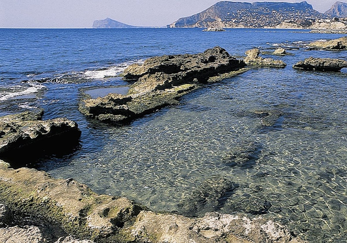 El paseo más bonito de Calpe termina en un baño de historia | Las Provincias