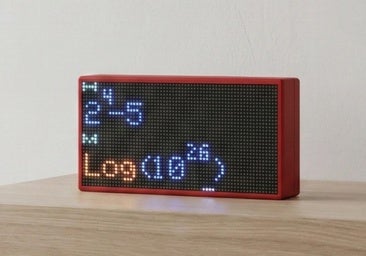 Un profesor de Valencia inventa un reloj que cambia la hora por operaciones matemáticas