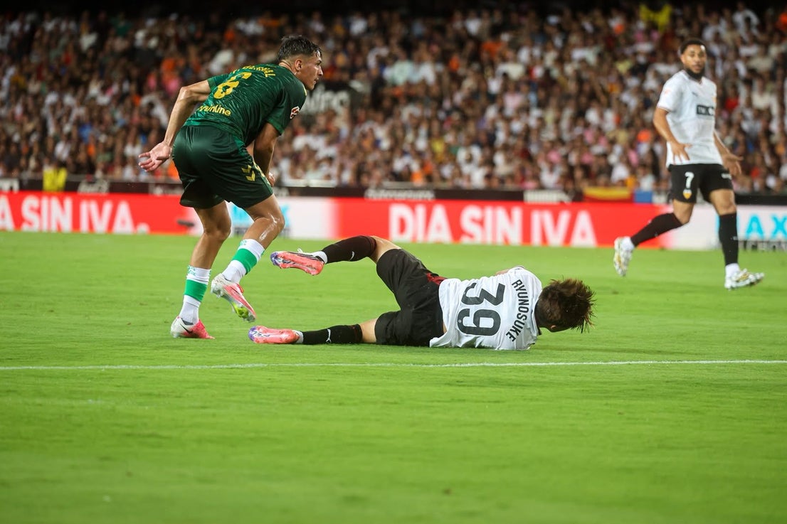 El Valencia - Betis, en imágenes