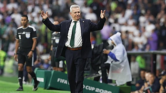 Aguirre ya vuela a Valencia: «He rechazado cuatro ofertas»