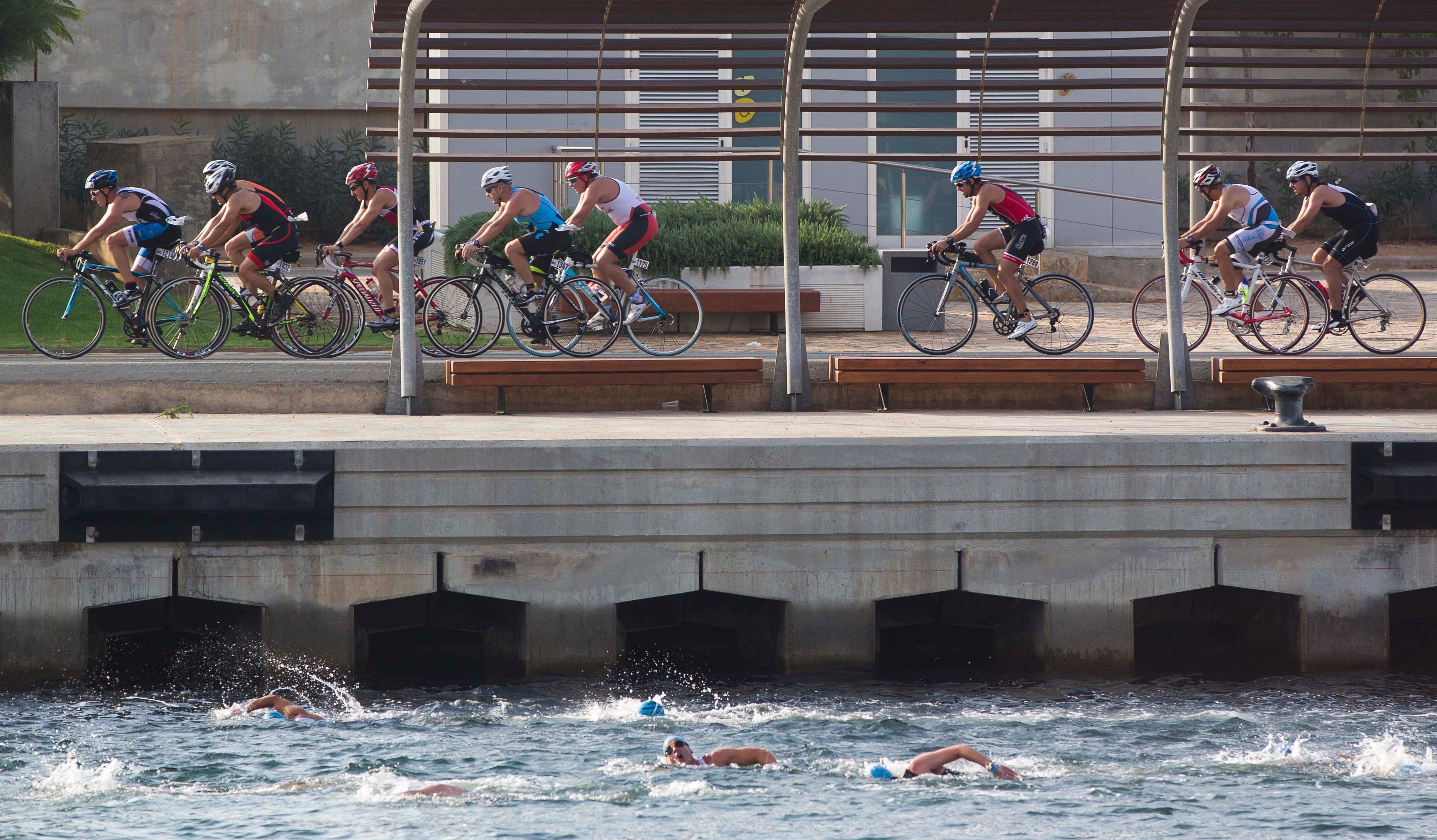 Quinta edición del triatlón &#039;Toro Loco&#039; Valencia