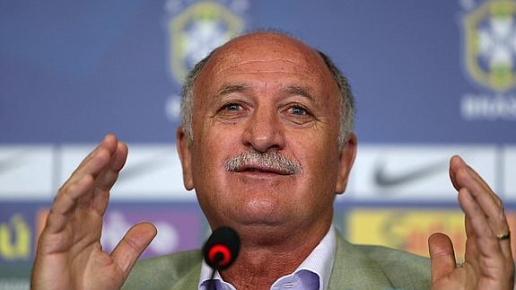 Scolari, en rueda de prensa. 