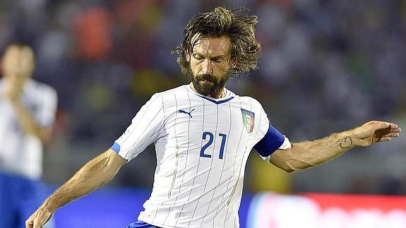 Pirlo, durante un partido.