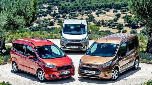 Gama Tourneo de Ford, bienvenidos a bordo