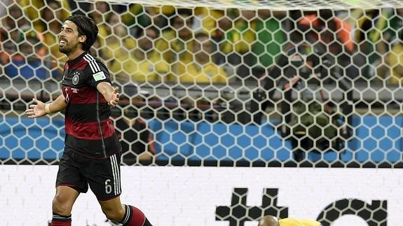 Khedira celebras sui gol contra Brasil. 