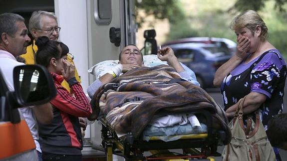 Un soldado ucraniano es trasladado al hospital