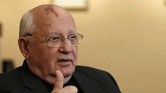 Mijail Gorbachov.