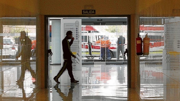 Hospital de La Fe, donde se encuentra ingresada la joven. 