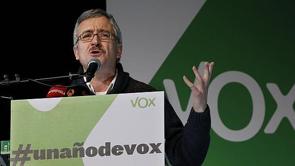 Ortega Lara interviene en el primer aniversario de VOX. 