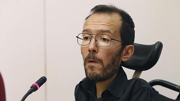 El secretario general de Podemos Aragón, Pablo Echenique. 