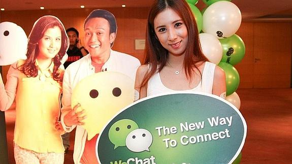 Una modelo china anuncia WeChat.