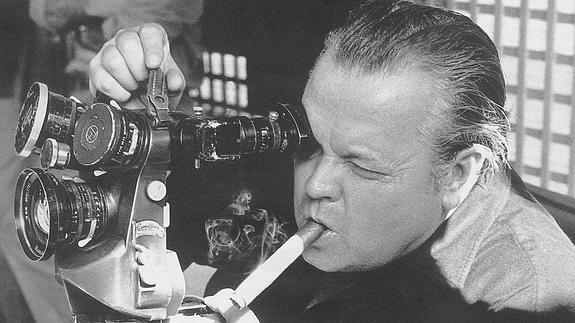Orson Welles, durante el rodaje de una película. 