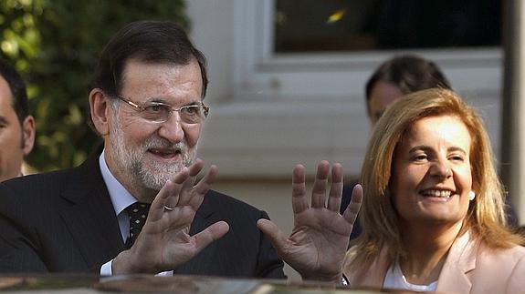 Rajoy, hoy, con la ministra Báñez.