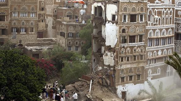 Edificios alcanzados por el bombardeo. 