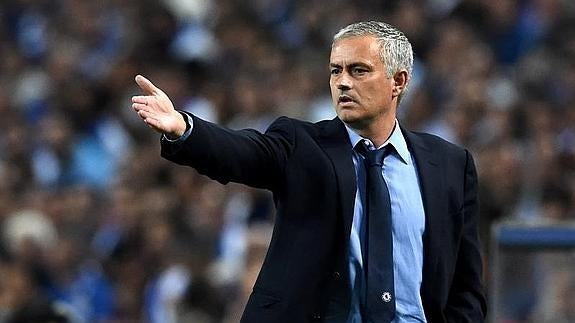 Mourinho, en el partido ante el Oporto. 