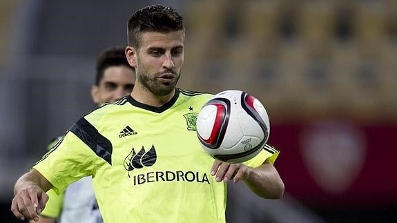 Gerard Piqué, durante un entrenamiento con España. 