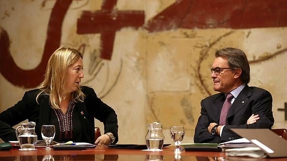 Neus Munté y Artur Mas. 