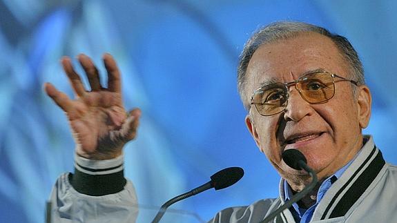 El expresidente rumano Ion Iliescu.