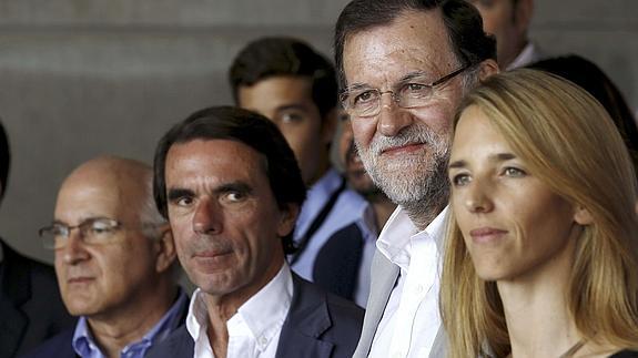 Aznar, Rajoy y Álvarez de Toledo este verano. 