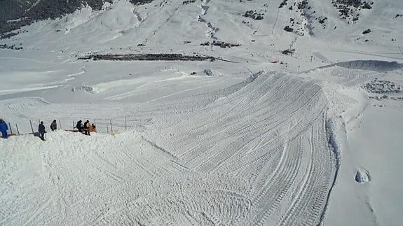 Parte del espectacular circuito de la Copa del Mundo de Snowboard