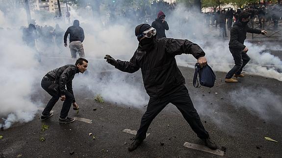 Manifestantes contra la reforma laboral en París.