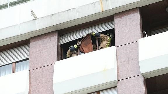 Exterior de la casa donde se ha producido el incendio.