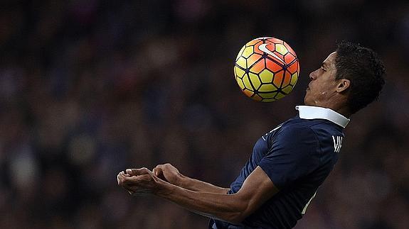 Raphael Varane, durante un partido de la selección francesa.