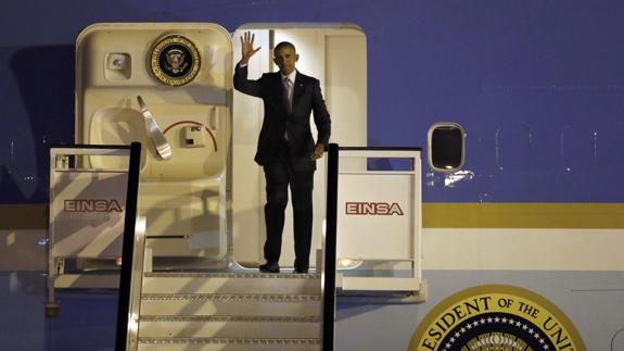Barack Obama aterriza en la base aérea de Torrejón (Madrid). 