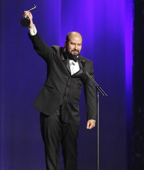 Ciro Guerra, con el premio al mejor director.