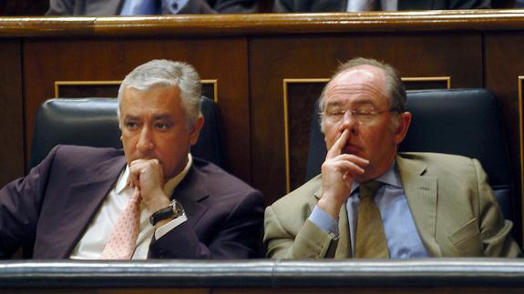 Javier Arenas y Rodrigo Rato, en una imagen de 2004. 