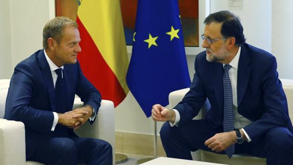 Donald Tusk y Mariano Rajoy, durante su reunión en Moncloa.