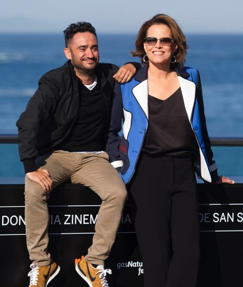 J. A. Bayona y Sigourney Weaver. 