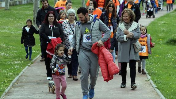 Marcha solidaria en favor de donar médula organizada por Mi Futuro y Pulgares Arriba en Miranda de Ebro el pasado mes de abril. 