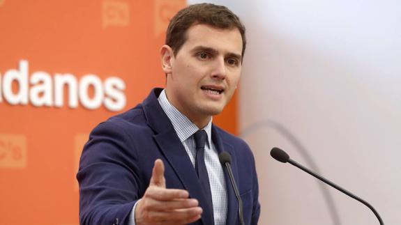 Albert Rivera, durante la rueda de prensa que ha ofrecido tras la reunión de la Ejecutiva Nacional del partido. 