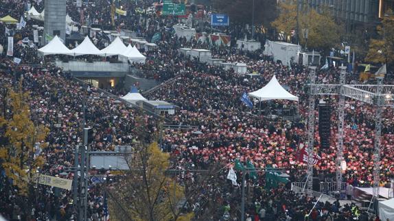 Vista aérea de las protestas en Seúl. 