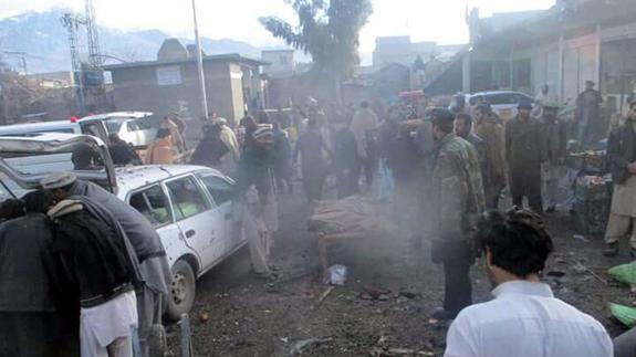 Destrozos en el mercado de Parachinar.