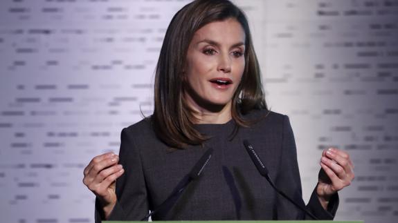 La reina Letizia en el foro de la Asociación Española Contra el Cáncer.