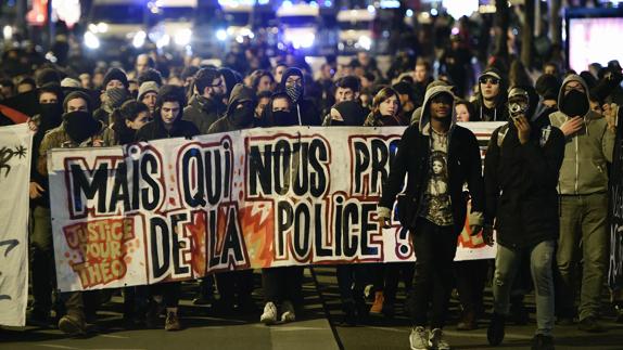 Manifestación contra la violencia policial en Nantes, Francia.