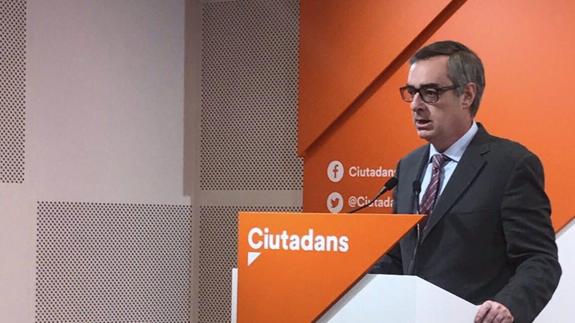 José Manuel Villegas, durante la rueda de prensa ofrecida en Barcelona. 