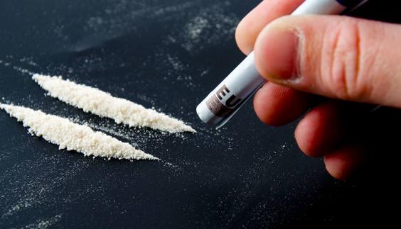 Dos muestras de cocaína tratada. 