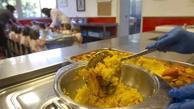 Elche estudia la viabilidad de abrir comedores escolares en verano