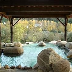 El 'onsen' de las termas Outariz, en la provincia de Orense. :: OUTARIZ