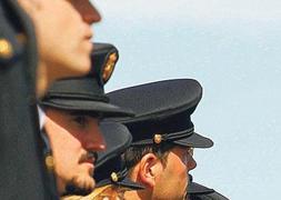 Los presupuestos castigan a la Guardia Civil y dejan 153 casas cuartel en estado ruinoso