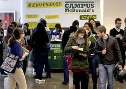 Numerosos jóvenes han asistido al campus celebrado en la Universidad Politécnica de Valencia. / LP