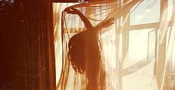 Selena Gómez se desnuda