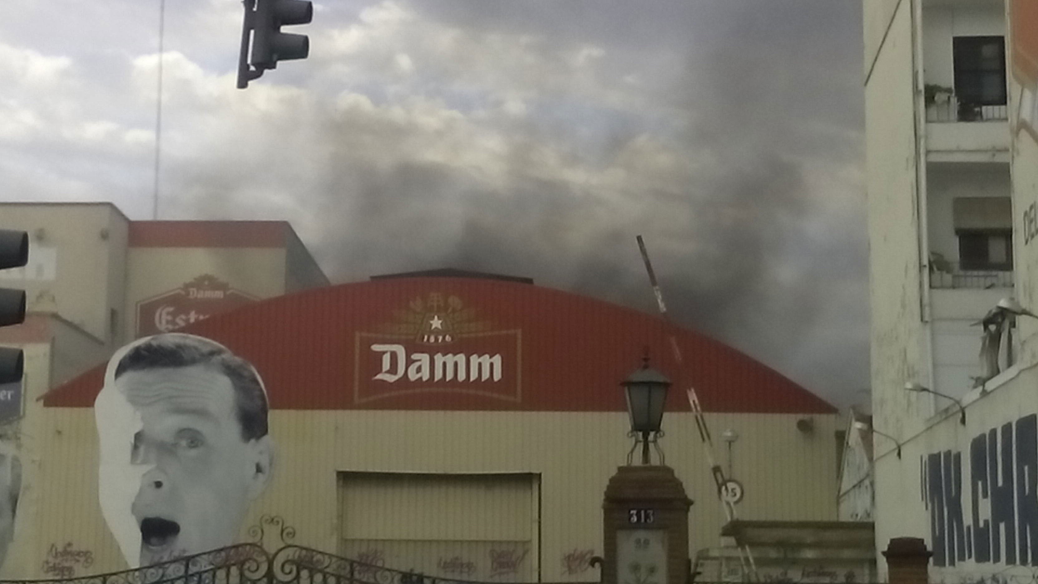 Incendio en la antigua fábrica de cervezas.