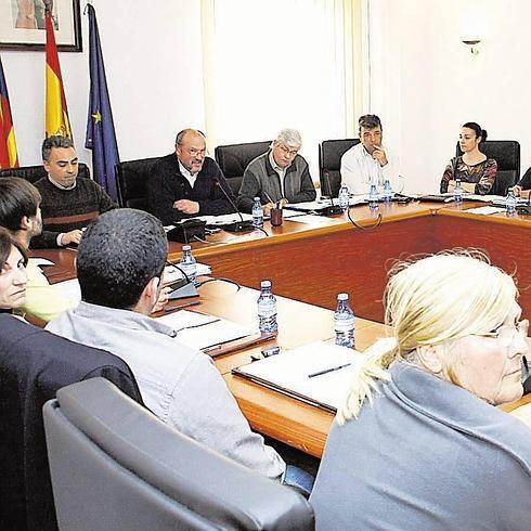 Imagen de archivo de una sesión plenaria celebrada en el Ayuntamiento de Poble Nou de Benitatxell.